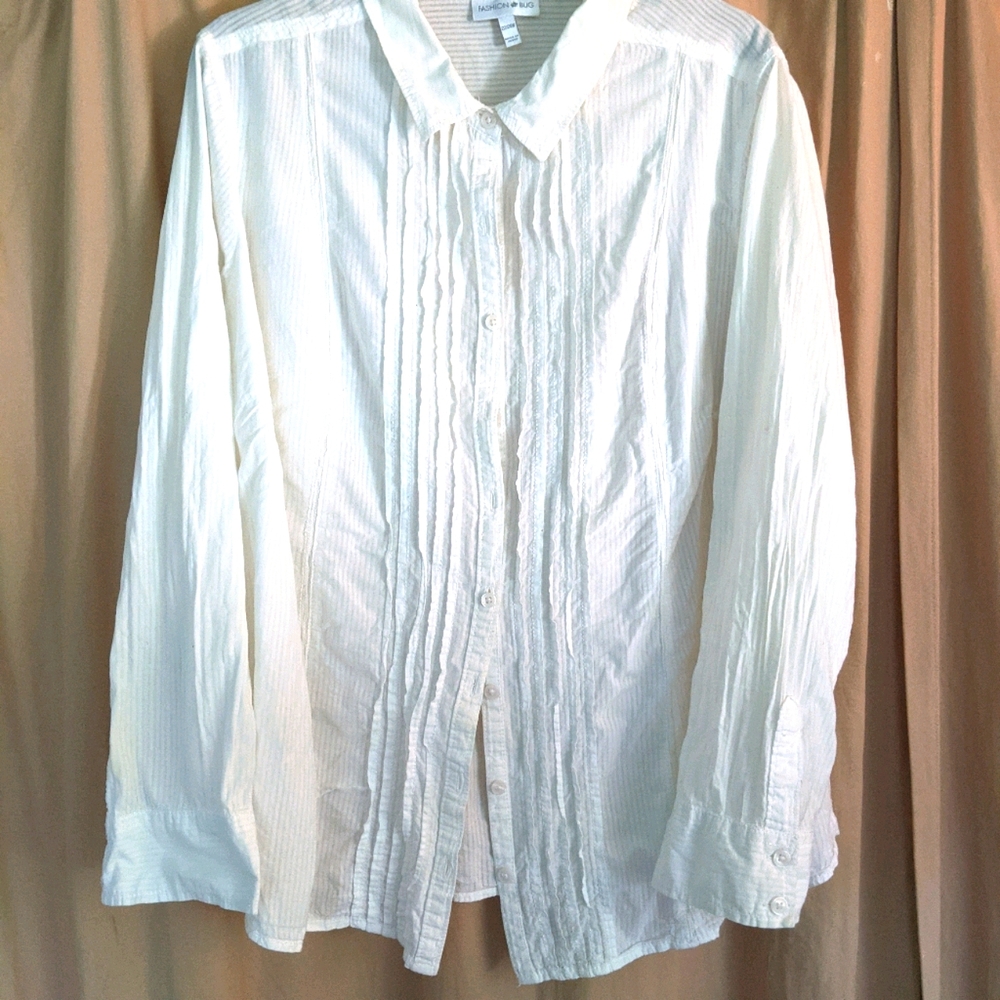 Long sleeve button front shirt